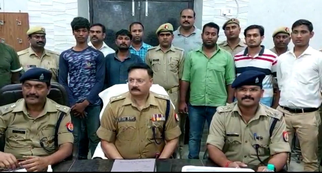 बुजुर्ग दंपत्ति के ब्लाइंड डबल मर्डर केस का पुलिस ने किया पांच दिनों के अंदर खुलासा , बहु के भाई ने सम्पत्ति के लालच में की थी हत्या